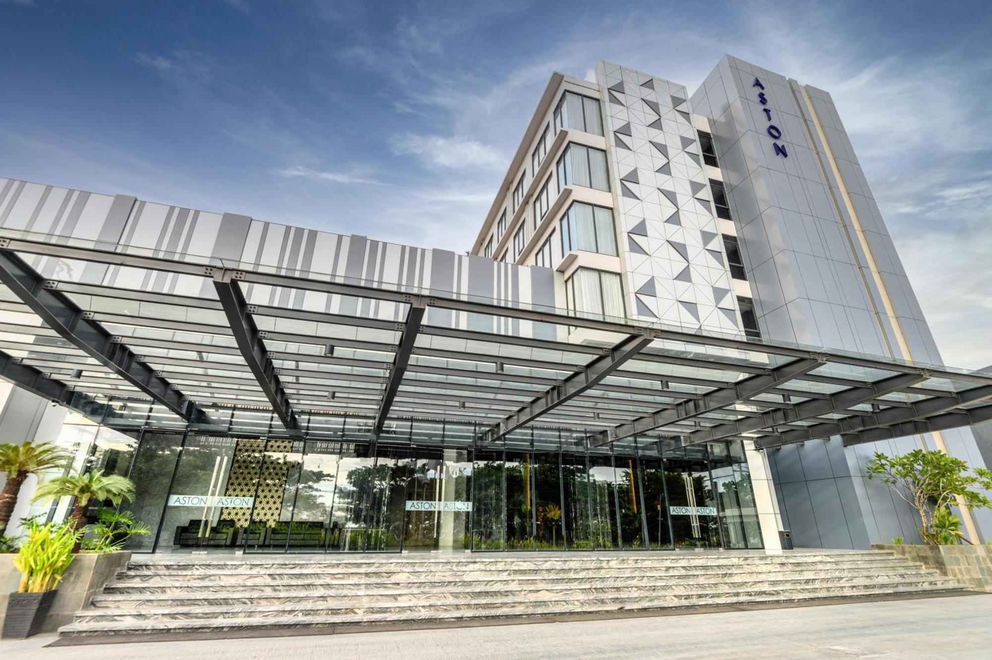 Aston Sorong Hotel & Conference Center Kültér fotó